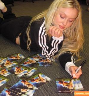 Zara Larsson photo #1375