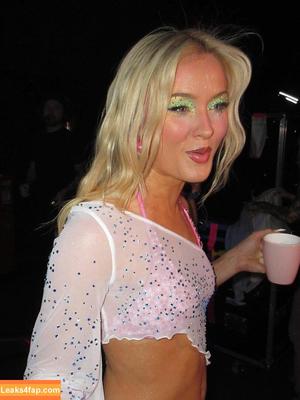 Zara Larsson фото #1415