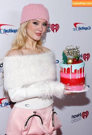 Zara Larsson photo #1512