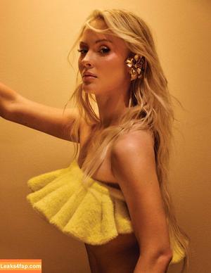 Zara Larsson photo #1517