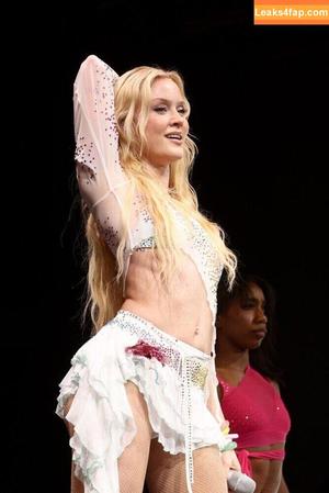 Zara Larsson photo #1521