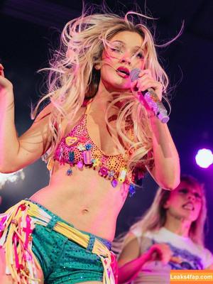 Zara Larsson photo #1649