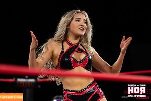 Zayda Steel photo #0016