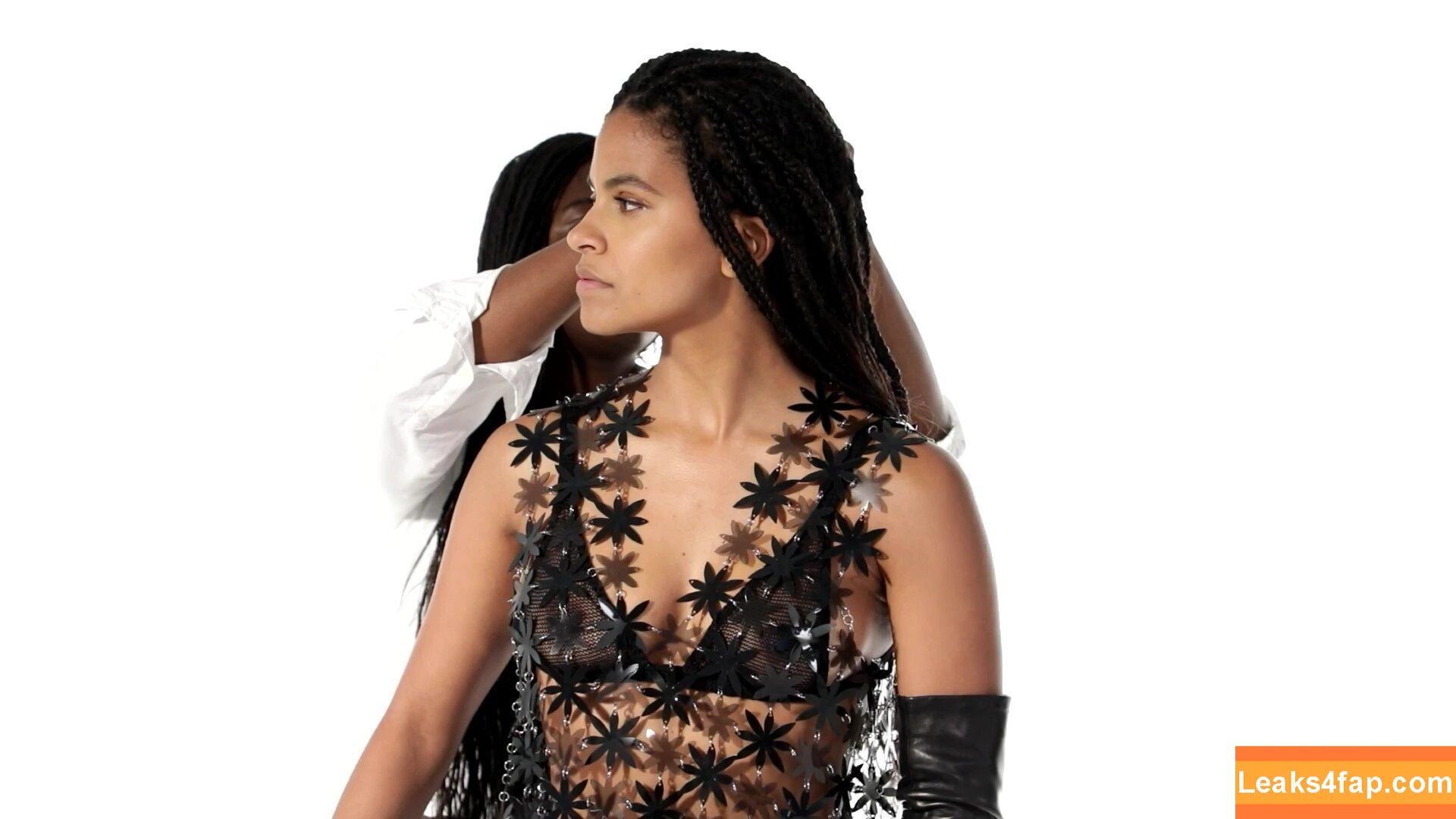 Zazie Beetz / zaziebeetz leaked photo photo #0011