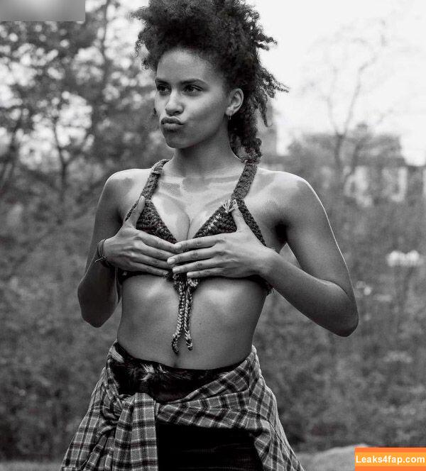 Zazie Beetz / zaziebeetz leaked photo photo #0032