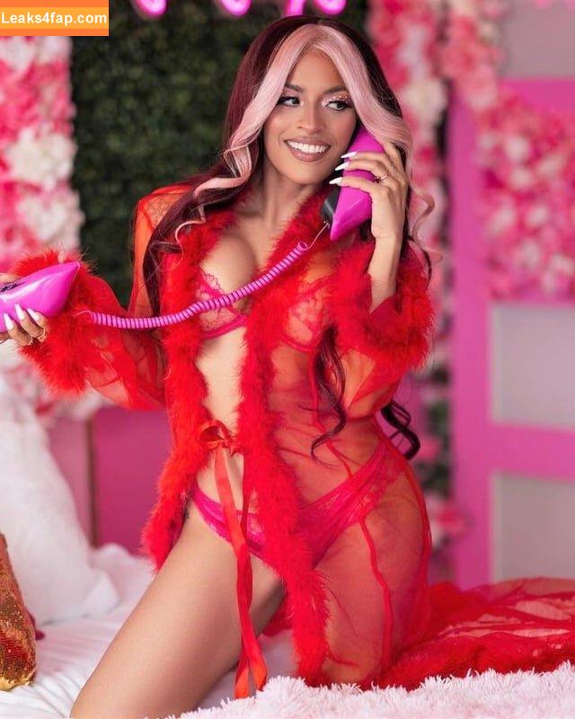 Zelina Vega /  / Thea Trinidad / https: / zelinavegawwe leaked photo photo #1198