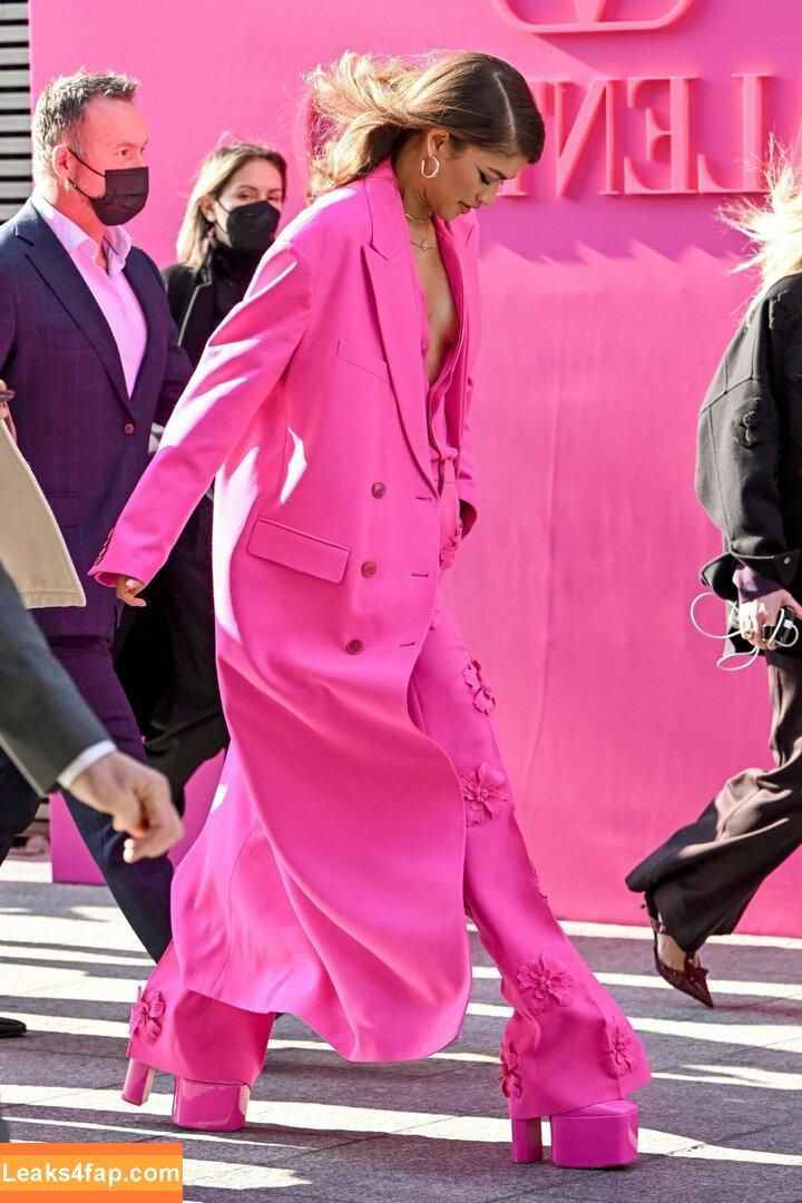 Zendaya / zayarose11 leaked photo photo #0007
