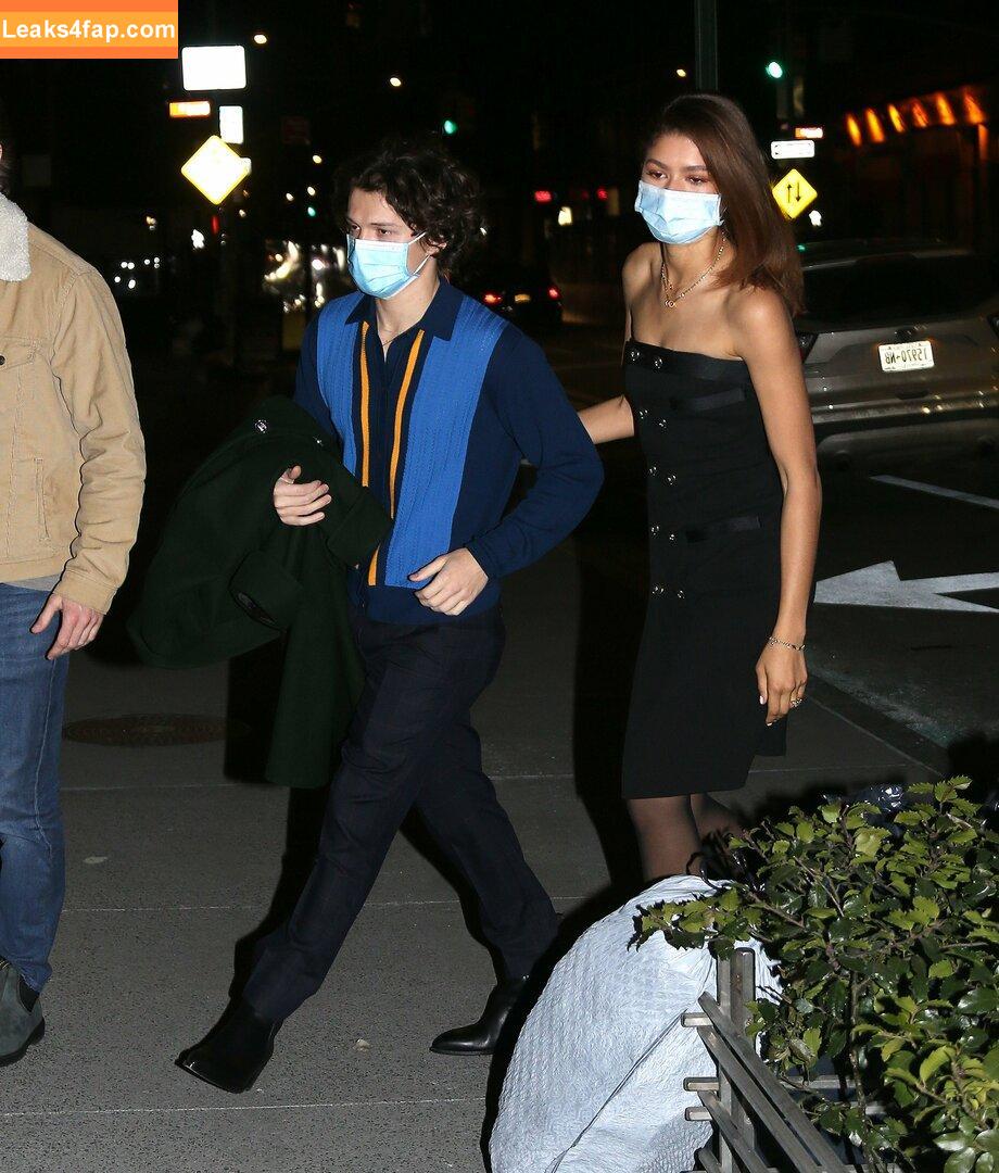 Zendaya / zayarose11 слитое фото фото #0088