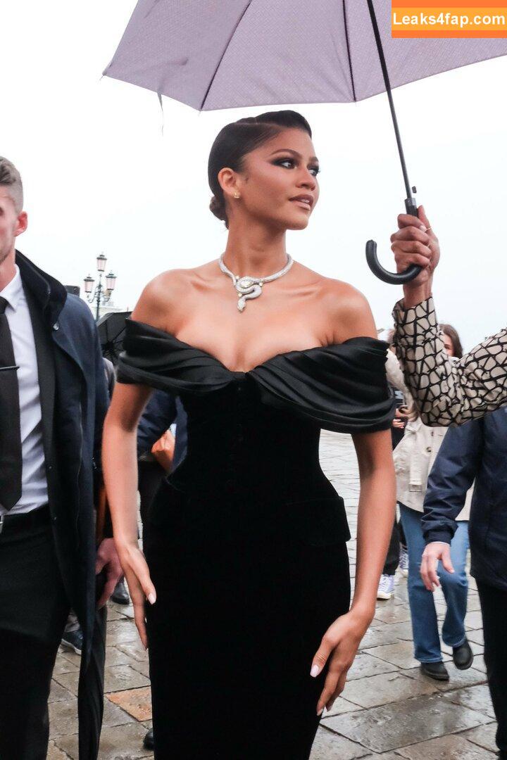 Zendaya / zayarose11 слитое фото фото #0230