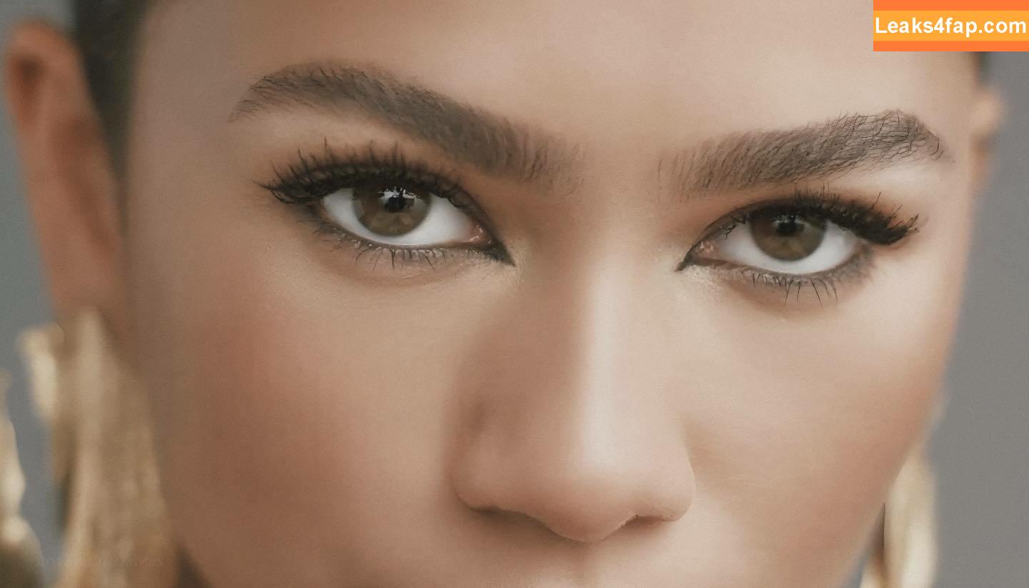 Zendaya / zayarose11 слитое фото фото #0330