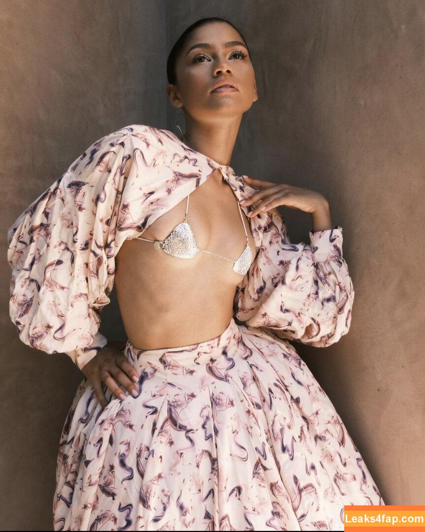 Zendaya / zayarose11 слитое фото фото #0339