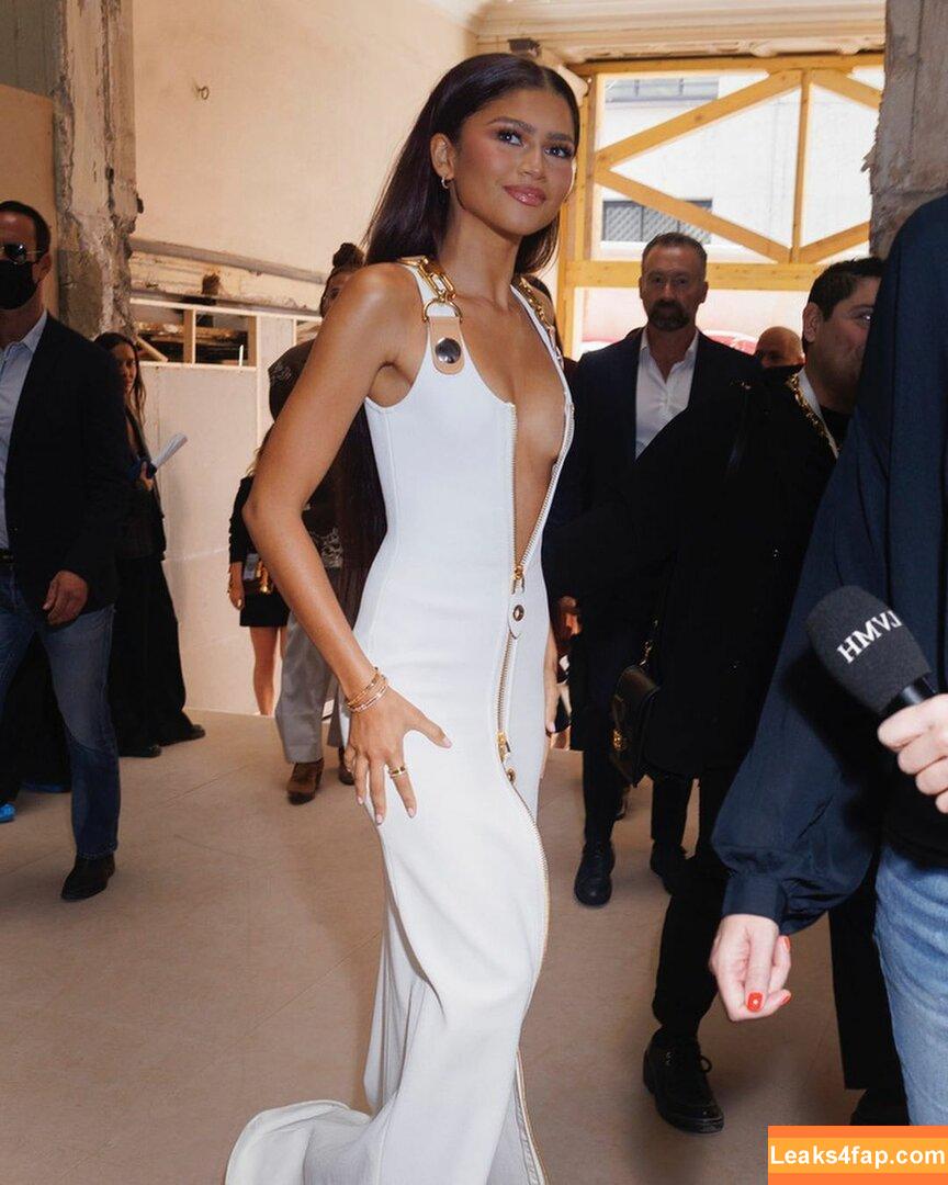 Zendaya / zayarose11 слитое фото фото #0458