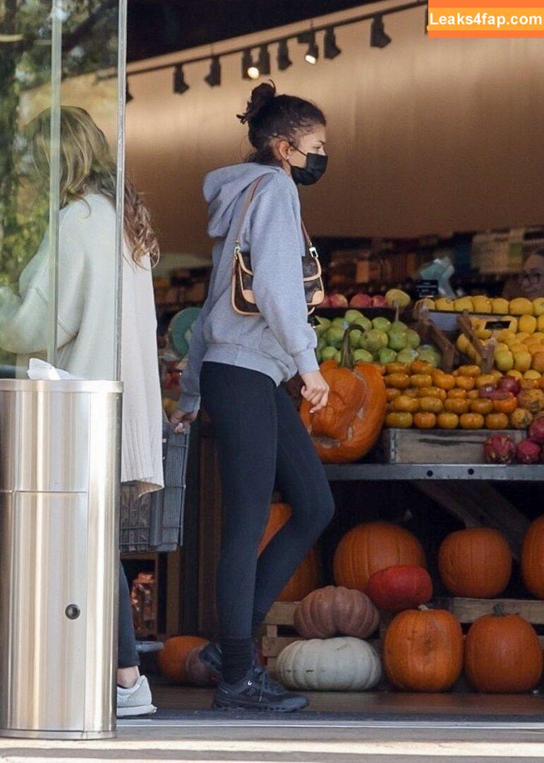 Zendaya / zayarose11 слитое фото фото #0492