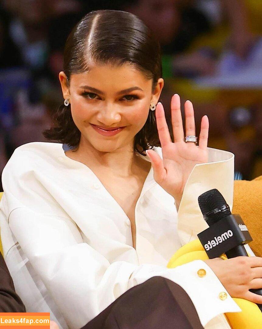 Zendaya / zayarose11 слитое фото фото #0537