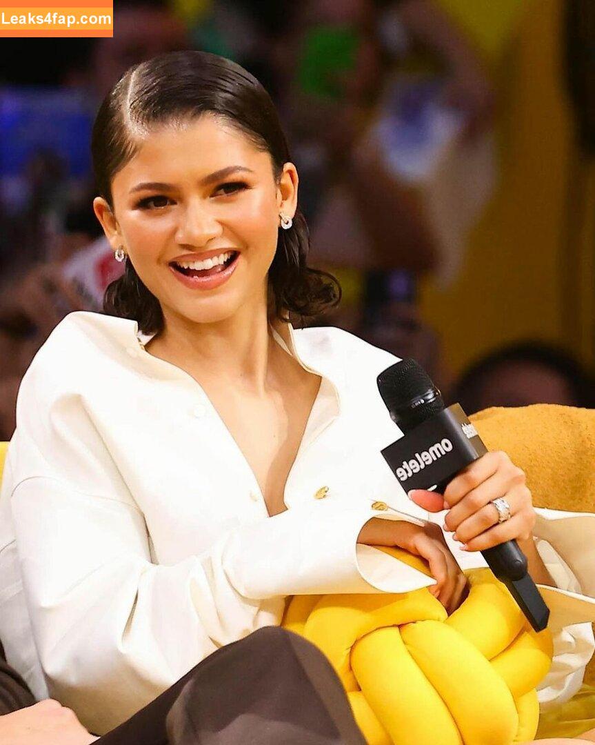 Zendaya / zayarose11 слитое фото фото #0540