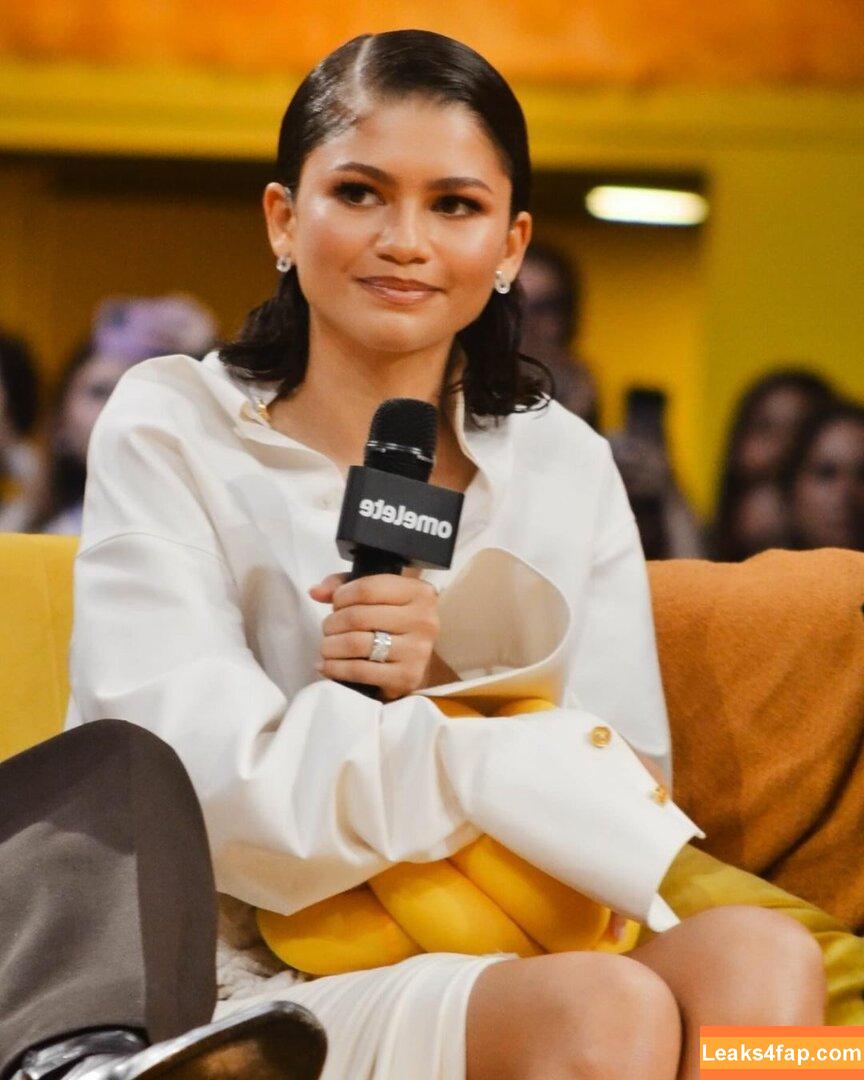 Zendaya / zayarose11 слитое фото фото #0544