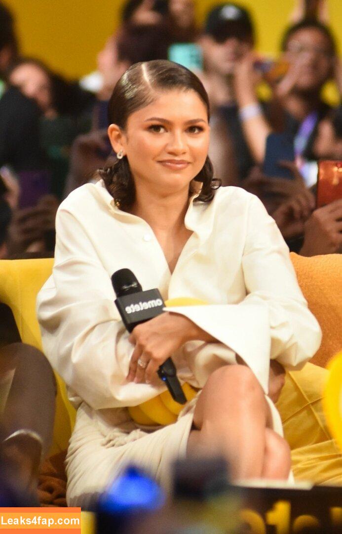 Zendaya / zayarose11 слитое фото фото #0550