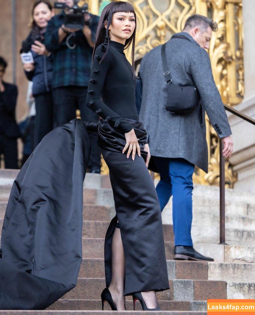 Zendaya / zayarose11 слитое фото фото #0600