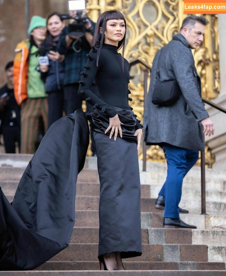 Zendaya / zayarose11 слитое фото фото #0614