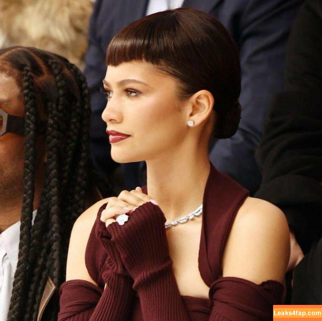 Zendaya / zayarose11 слитое фото фото #0660