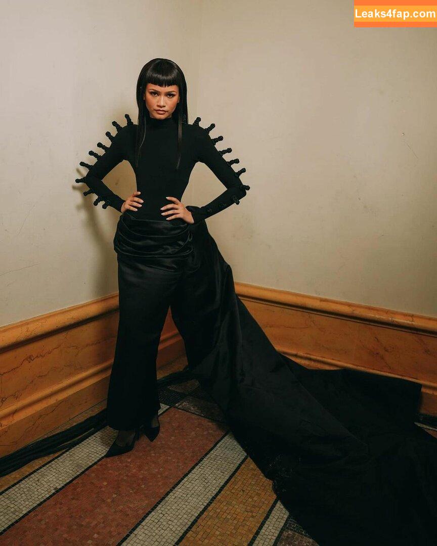 Zendaya / zayarose11 слитое фото фото #0675