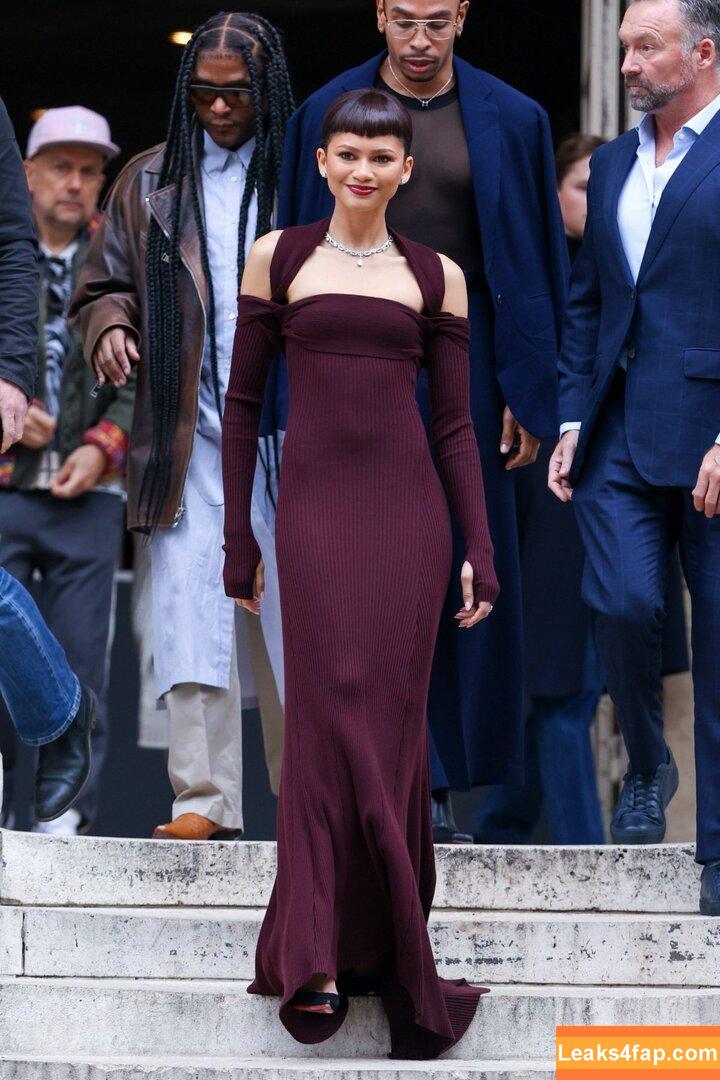 Zendaya / zayarose11 слитое фото фото #0679