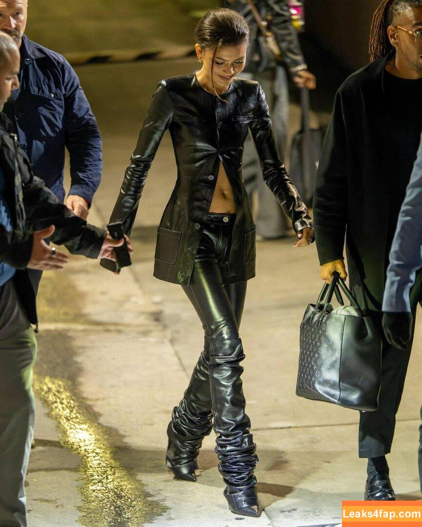 Zendaya / zayarose11 слитое фото фото #0696