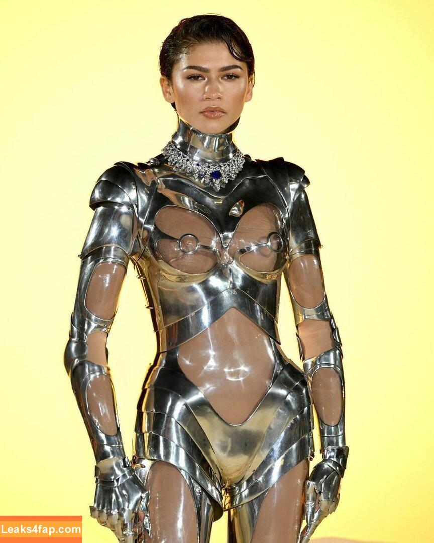 Zendaya / zayarose11 слитое фото фото #0855