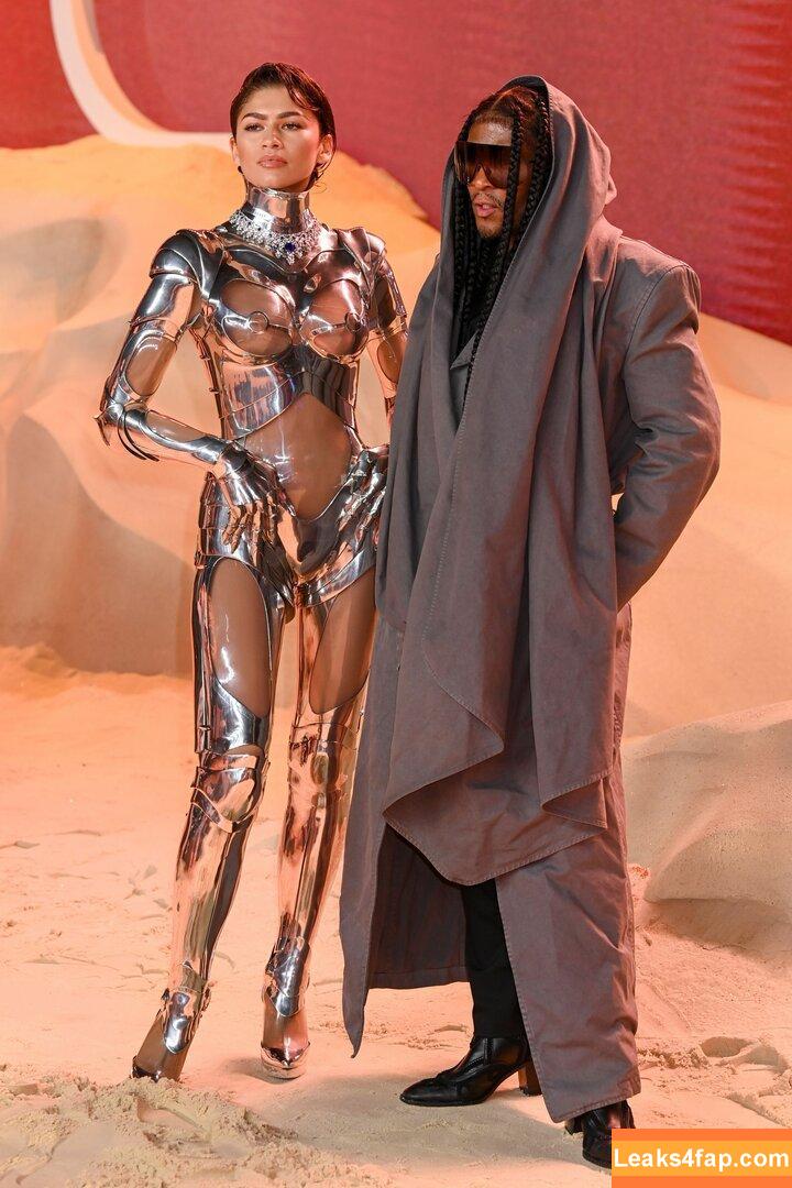 Zendaya / zayarose11 слитое фото фото #0903