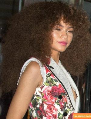 Zendaya фото #0344