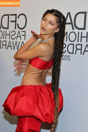 Zendaya фото #0355