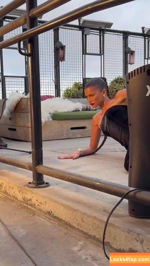 Zendaya фото #0523