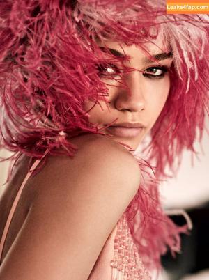 Zendaya фото #0530