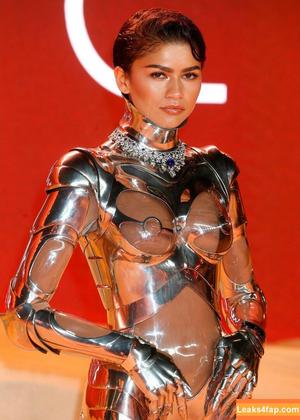 Zendaya фото #0885