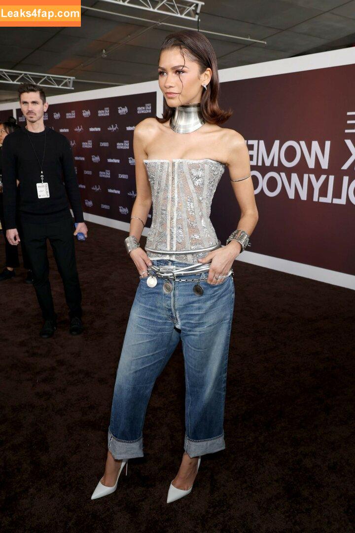 Zendaya / zayarose11 слитое фото фото #1115