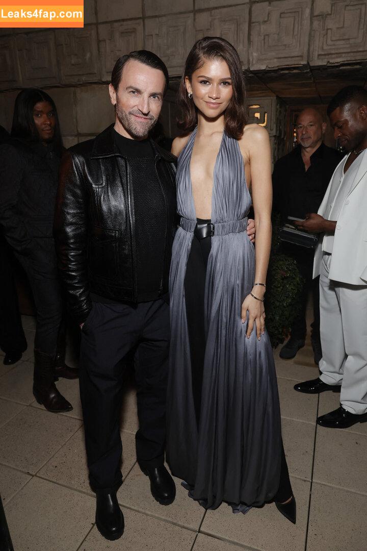 Zendaya / zayarose11 слитое фото фото #1184