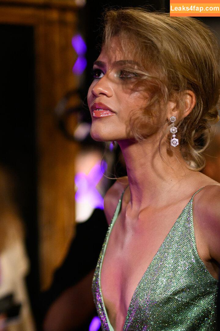 Zendaya / zayarose11 слитое фото фото #1252