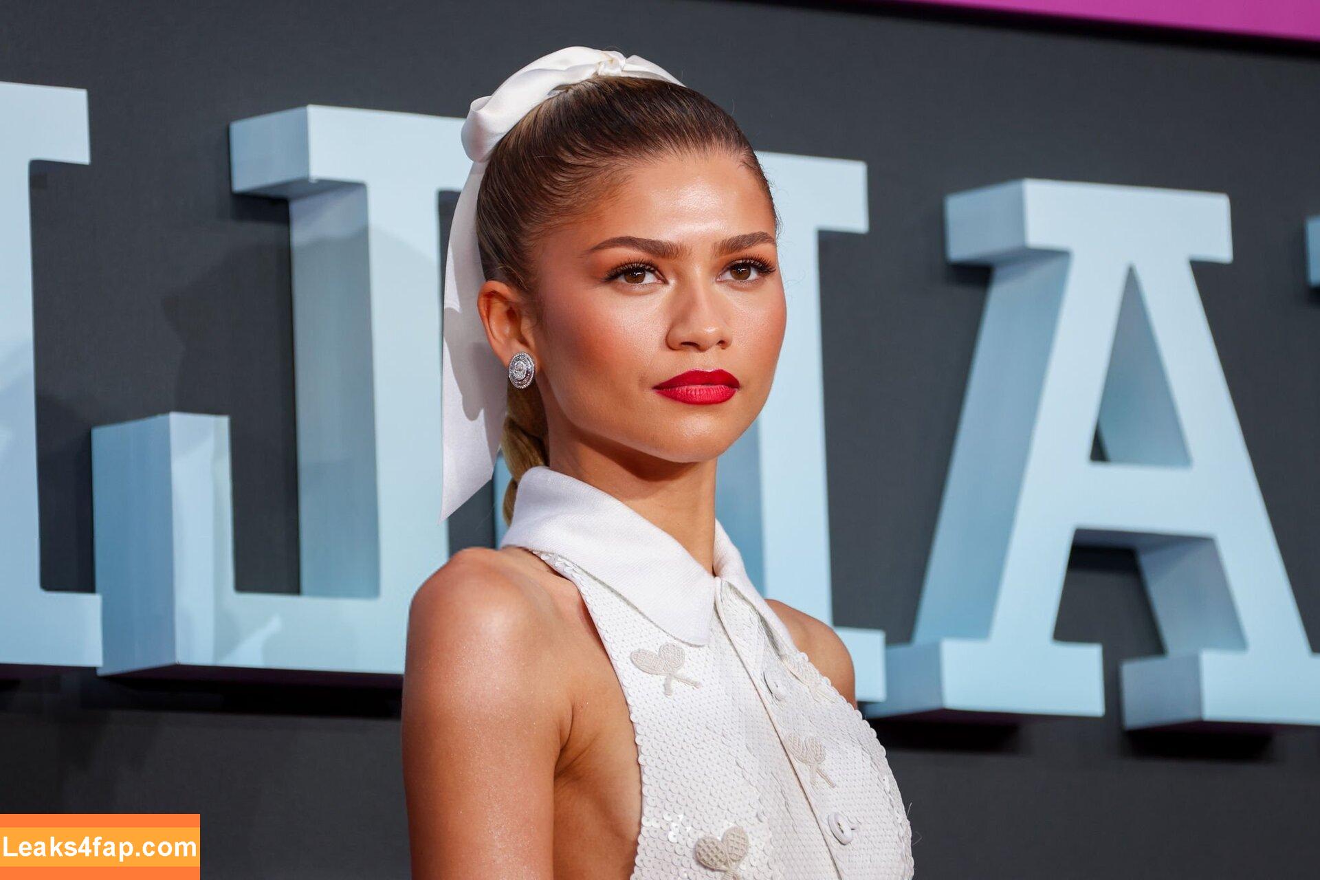 Zendaya / zayarose11 слитое фото фото #1436