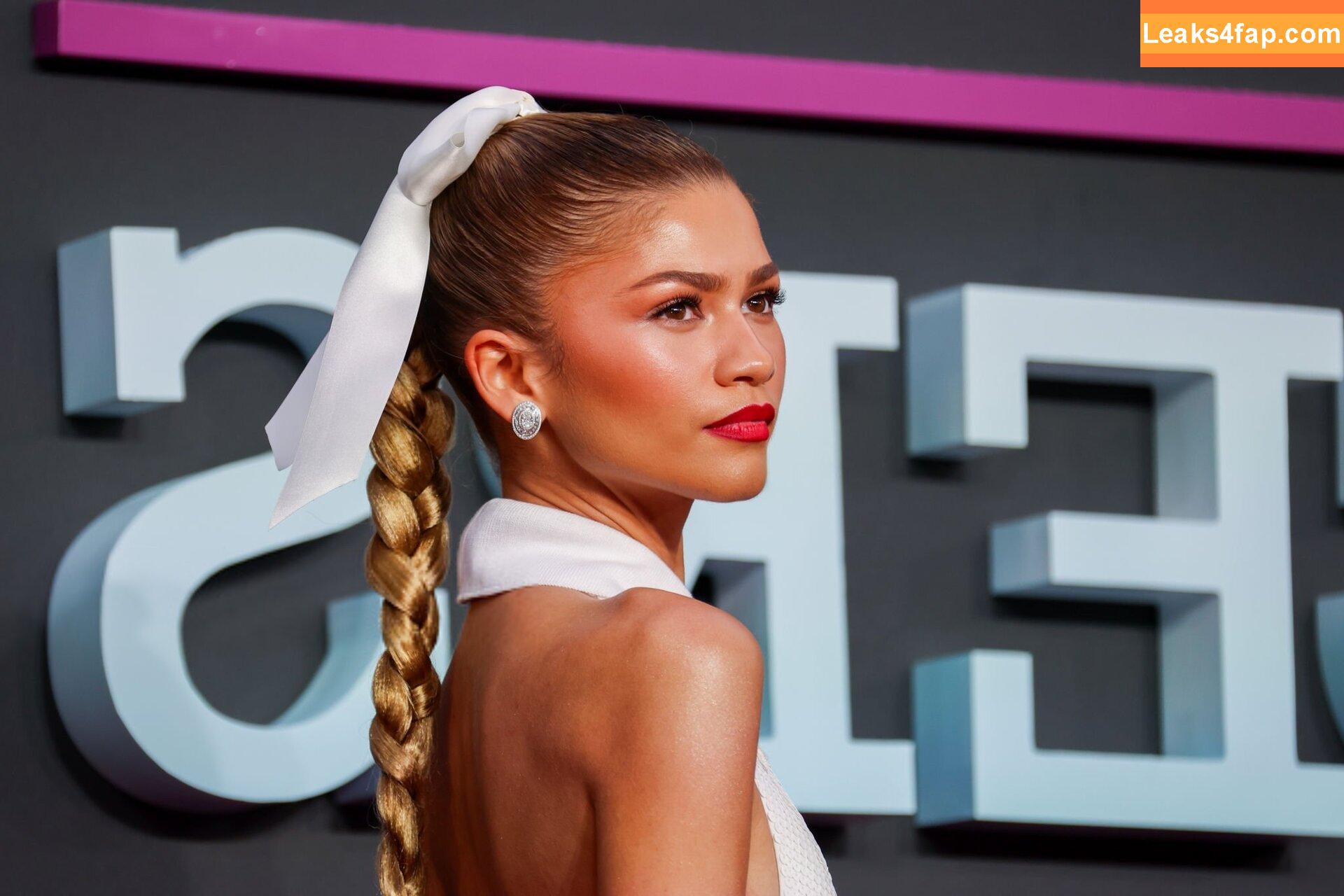 Zendaya / zayarose11 слитое фото фото #1446