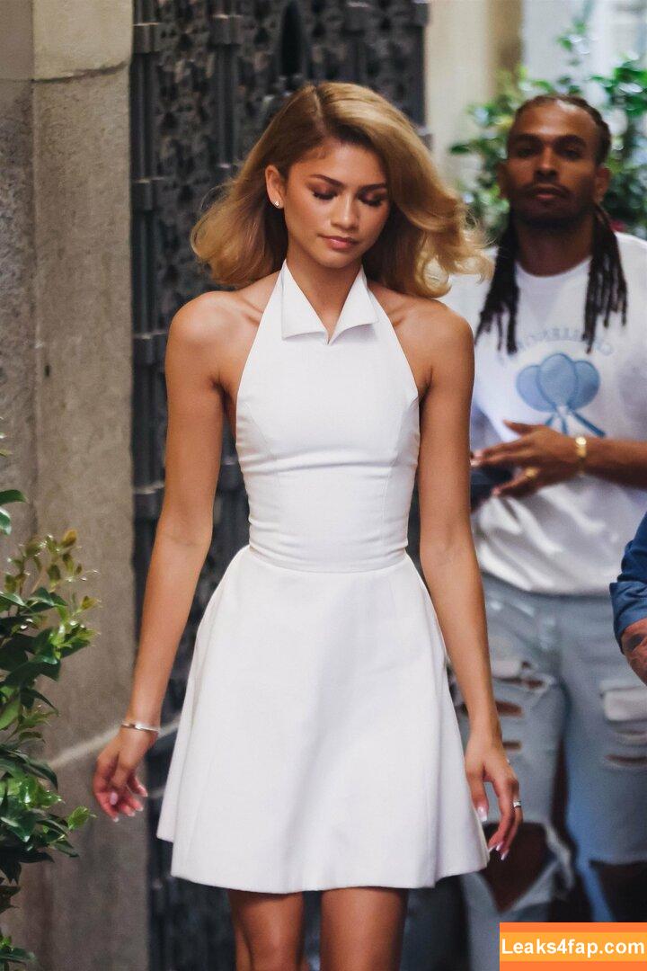 Zendaya / zayarose11 слитое фото фото #1531