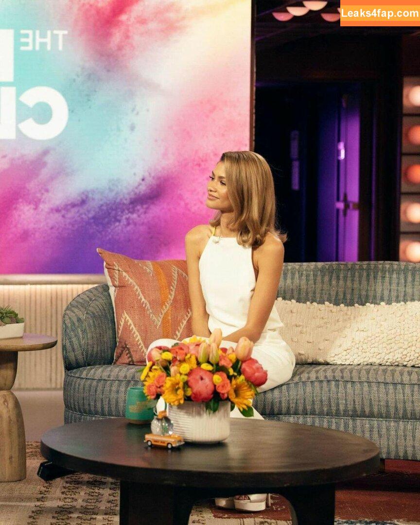 Zendaya / zayarose11 слитое фото фото #1692