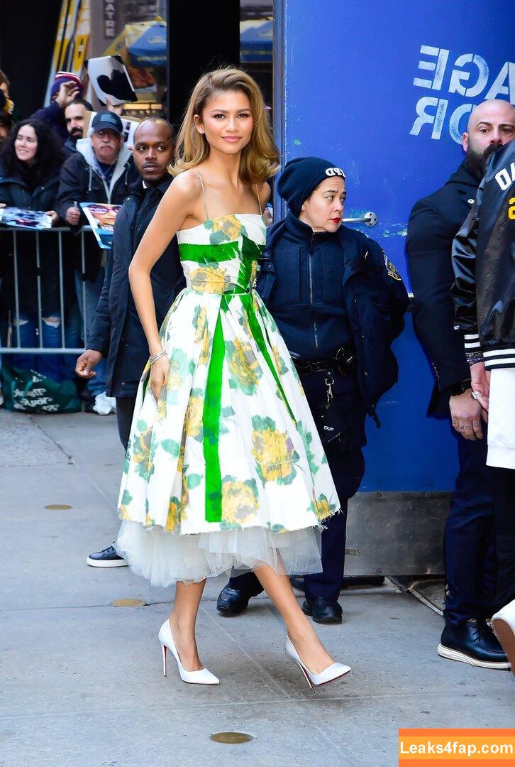 Zendaya / zayarose11 слитое фото фото #1785