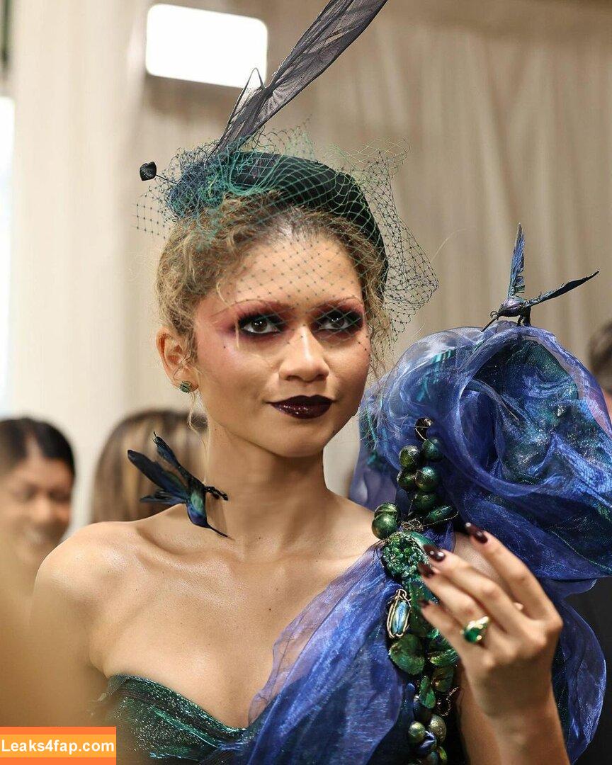 Zendaya / zayarose11 слитое фото фото #1818