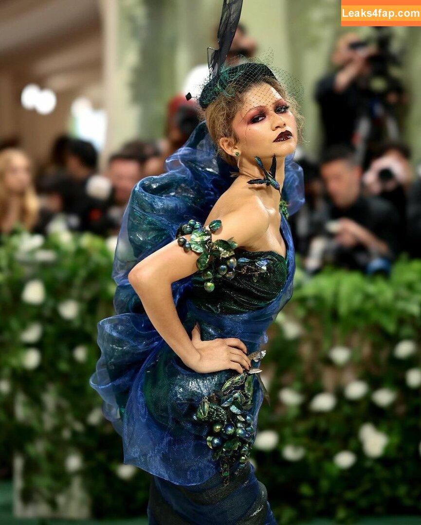 Zendaya / zayarose11 слитое фото фото #1825