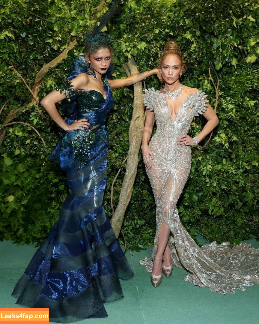 Zendaya / zayarose11 слитое фото фото #1827