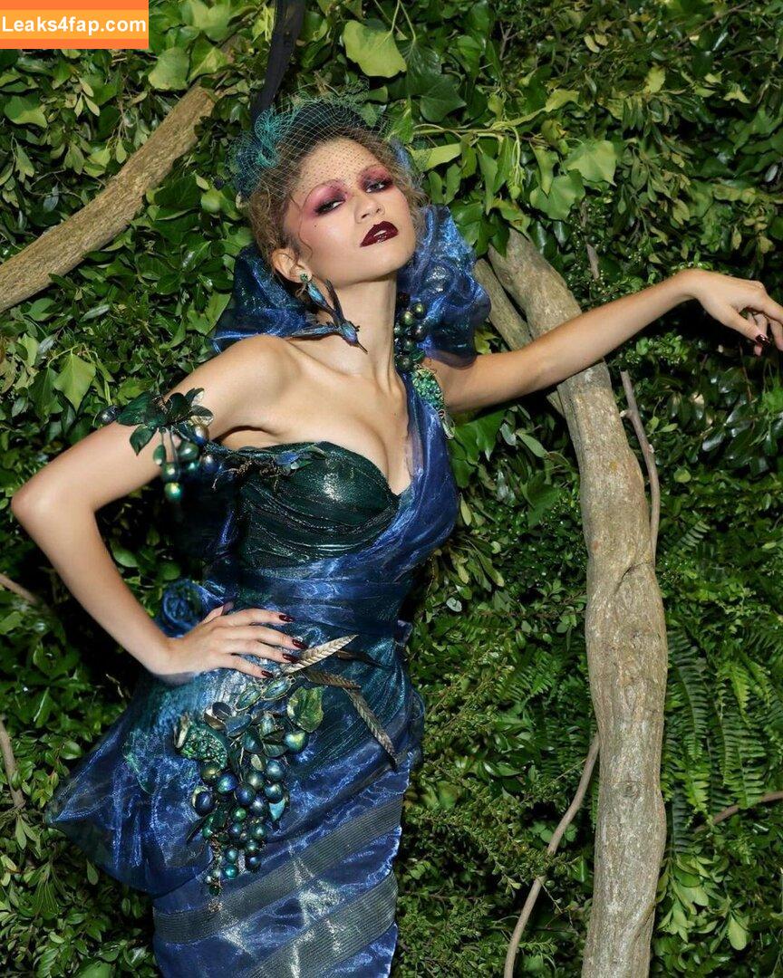 Zendaya / zayarose11 слитое фото фото #1829