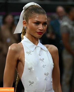 Zendaya фото #1459