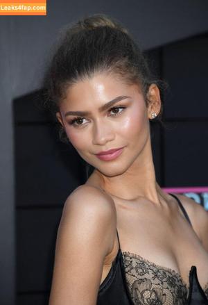 Zendaya фото #1570