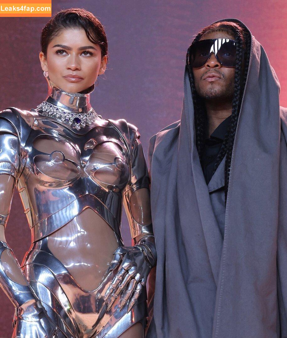 Zendaya слитое фото фото #2224