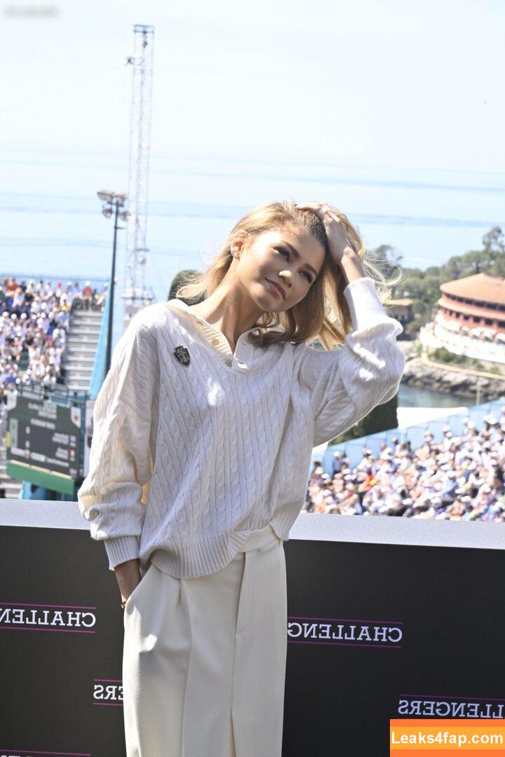 Zendaya слитое фото фото #2352